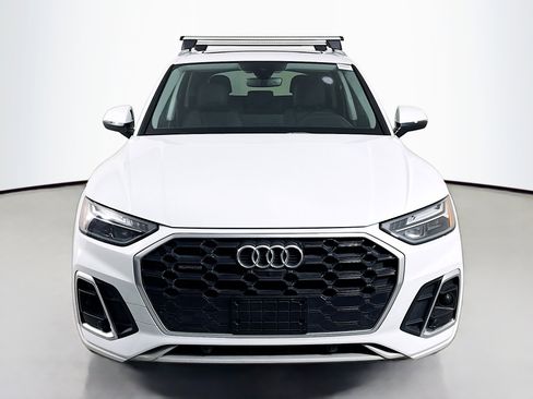 Used 2021 Audi Q5 e Premium Plus w/ Premium Plus Package image 2
