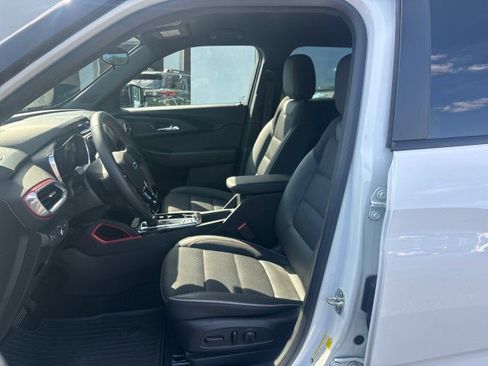 Used 2023 Chevrolet TrailBlazer RS FWD image 12
