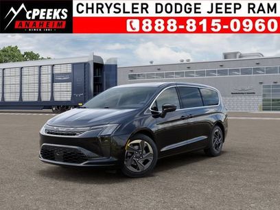 New 2027 Chrysler Pacifica Limited