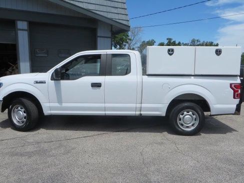 Used 2018 Ford F150 XL w/ Equipment Group 101A Mid RWD image 2
