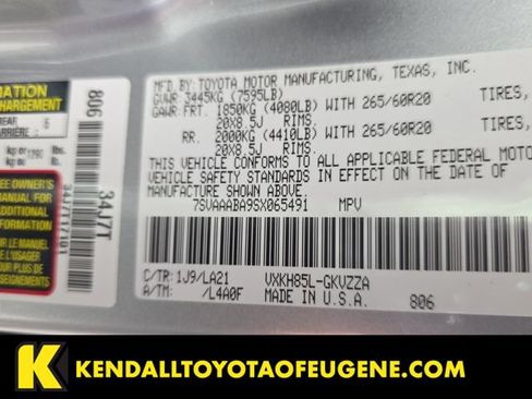 Certified 2025 Toyota Sequoia Platinum w/ TRD Off-Road Package AWD/4WD image 10