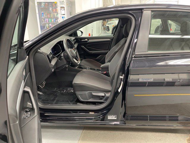 Used 2026 Volkswagen Jetta Sport FWD image 7