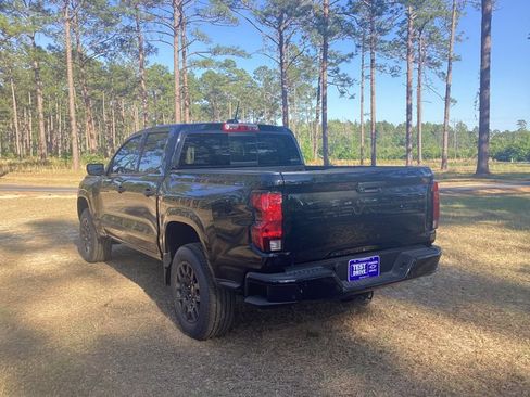New 2026 Chevrolet Colorado W/T w/ WT Custom Package RWD image 2
