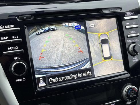 Used 2018 Nissan Murano SL w/ Moonroof Package image 32