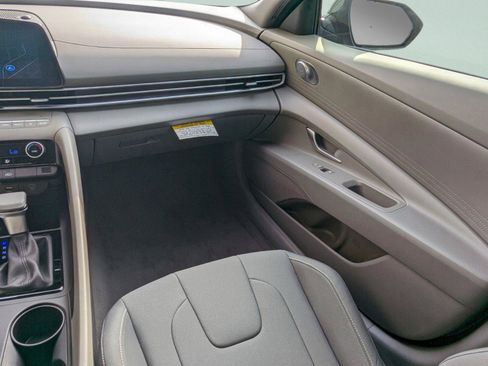 New 2026 Hyundai Elantra Sport FWD image 19