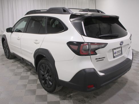 Used 2025 Subaru Outback Onyx Edition image 29