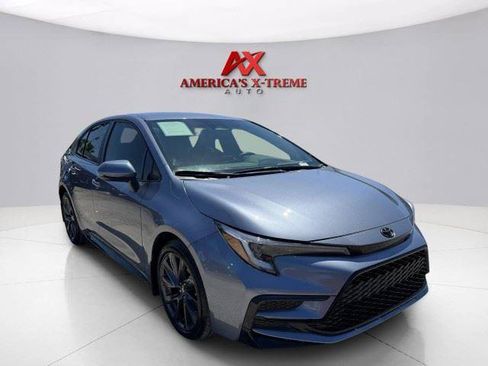 Used 2025 Toyota Corolla SE FWD image 8