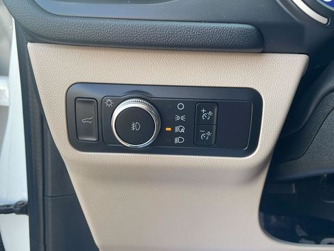 Certified 2022 Ford Escape SEL w/ Technology Package FWD image 13