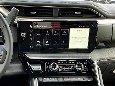 Used 2025 GMC Sierra 3500 Denali w/ Denali Reserve Package image 6