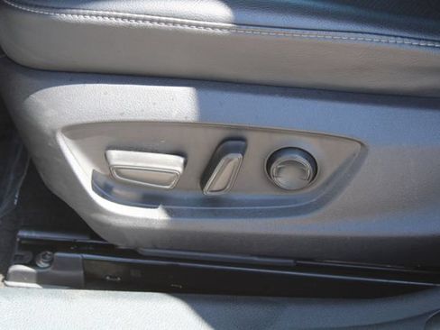 Used 2021 Toyota Camry XSE w/ Carpet Mat Package (TMS) FWD image 31