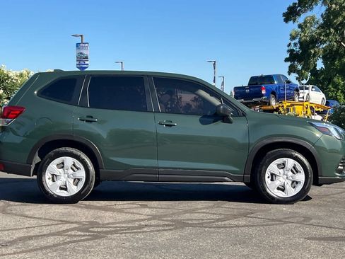Used 2023 Subaru Forester AWD/4WD image 8