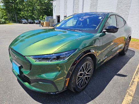 Certified 2024 Ford Mustang Mach-E Premium AWD/4WD image 1