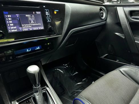 Used 2019 Toyota Corolla SE w/ Carpet Mat Package (TMS) FWD image 26