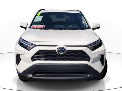 Used 2024 Toyota RAV4 XLE w/ Convenience Package FWD image 2
