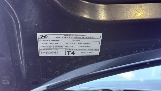 Used 2025 Hyundai Sonata Limited FWD image 35