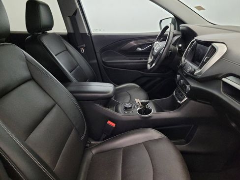 Used 2022 GMC Terrain SLT w/ Tech Package AWD/4WD image 21