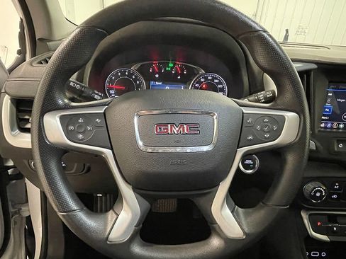 Used 2023 GMC Terrain SLE FWD image 33