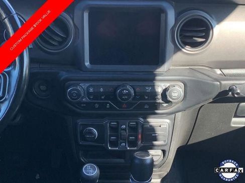 Certified 2022 Jeep Gladiator Mojave AWD/4WD image 30