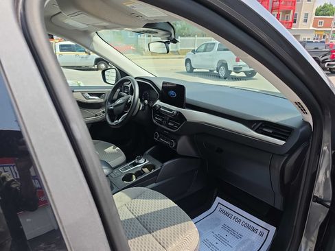 Used 2021 Ford Escape SE w/ Cold Weather Package AWD/4WD image 14
