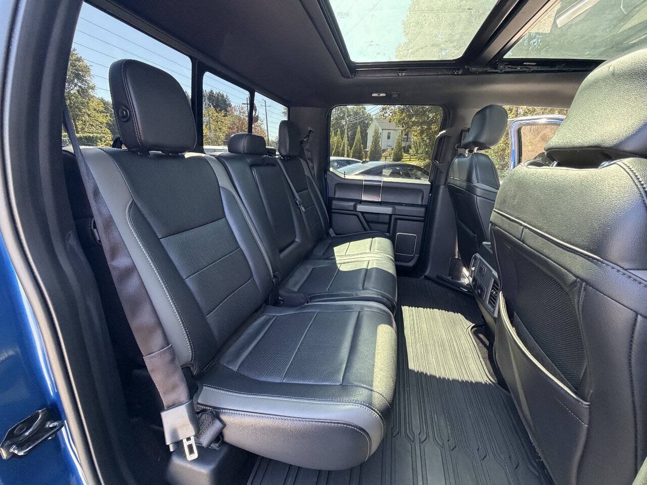 Used 2017 Ford F150 Raptor w/ Equipment Group 802A Luxury AWD/4WD image 25