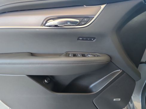 New 2025 Cadillac XT6 Luxury image 79