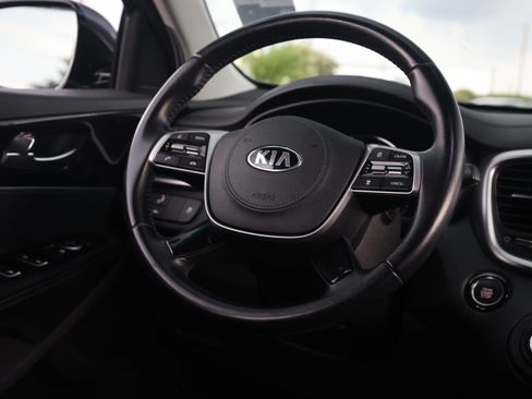 Used 2020 Kia Sorento EX FWD image 8