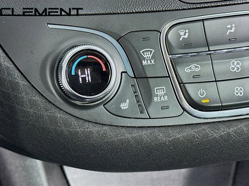 Used 2023 Chevrolet Malibu LT FWD image 23