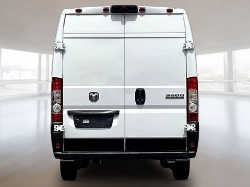 Used 2023 RAM ProMaster 3500 w/ Driver Convenience Group FWD image 5