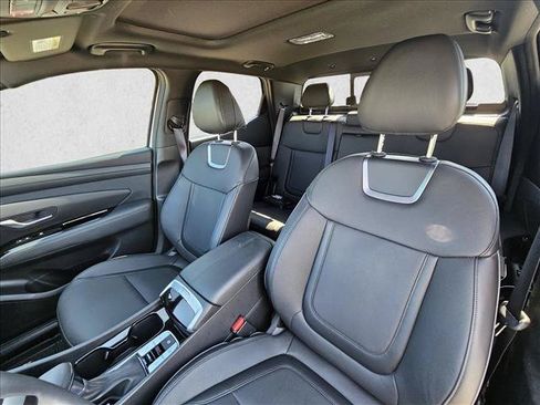 Used 2025 Hyundai Santa Cruz Limited AWD/4WD image 14