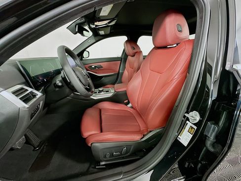 Used 2025 BMW 330i Sedan w/ Convenience Package image 21