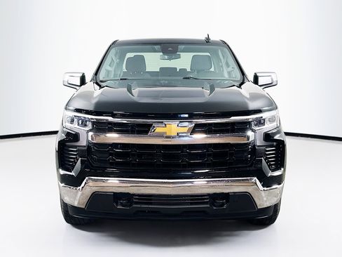 Used 2023 Chevrolet Silverado 1500 LT AWD/4WD image 2