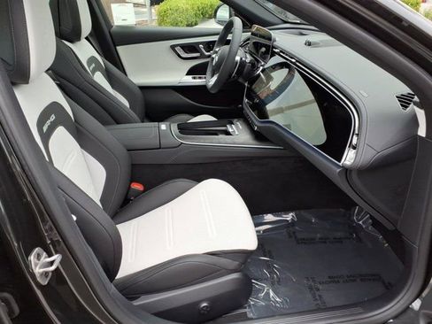 New 2026 Mercedes-Benz E 53 AMG e 4MATIC Sedan image 16
