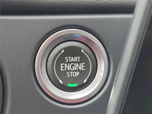 Used 2023 Chevrolet Blazer LT image 29