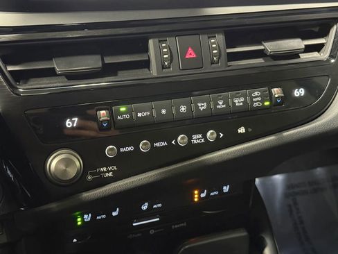 Used 2022 Lexus ES 350 w/ Premium Package image 39