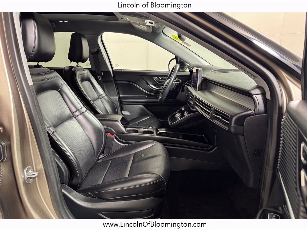 Certified 2021 Lincoln Corsair AWD w/ Premium Package image 11