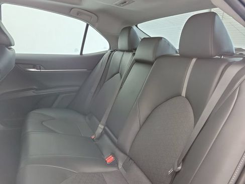 Used 2022 Toyota Camry XSE FWD image 12