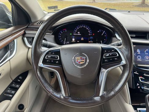 Used 2014 Cadillac XTS Luxury AWD/4WD image 19