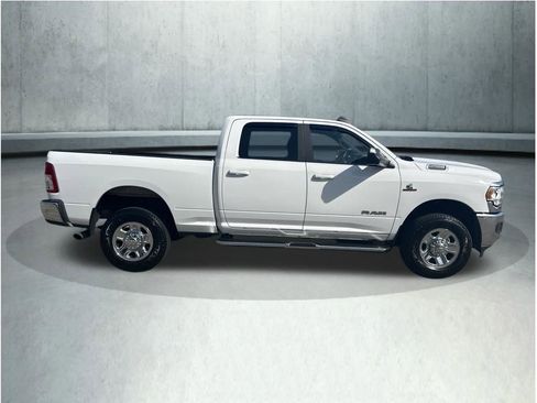 Used 2022 RAM 2500 Big Horn AWD/4WD image 8