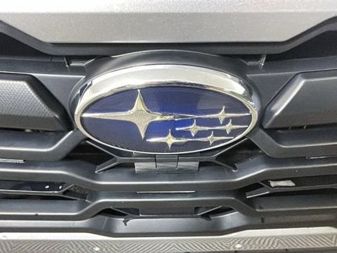 Used 2024 Subaru Crosstrek 2.0i AWD/4WD image 9