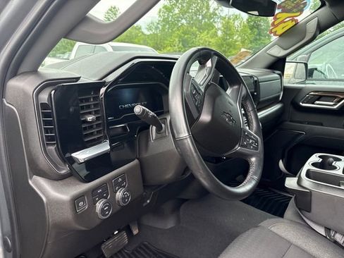 Used 2023 Chevrolet Silverado 1500 RST AWD/4WD image 8