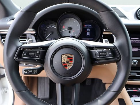 Used 2024 Porsche Macan S AWD/4WD image 28