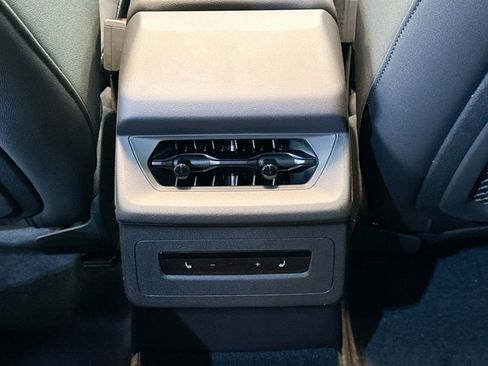 New 2027 Audi SQ6 e-tron Premium Plus AWD/4WD image 22