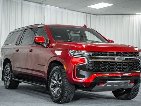 Used 2021 Chevrolet Suburban Z71 image 1