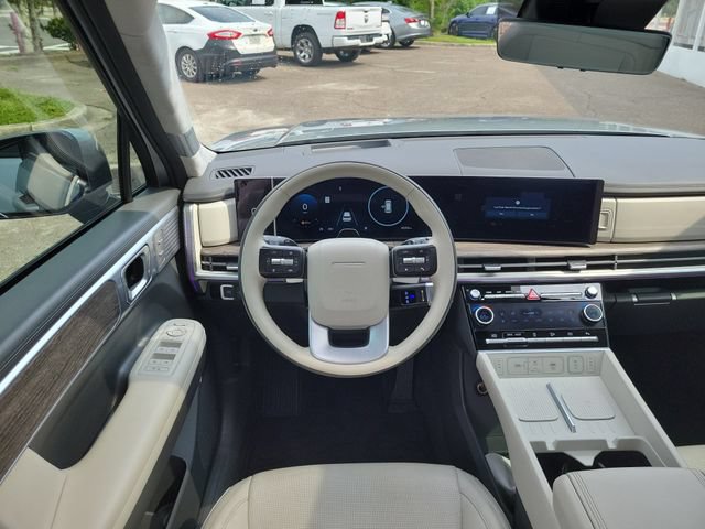 Used 2024 Hyundai Santa Fe Calligraphy FWD image 12