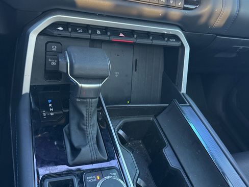 Used 2025 Toyota Tundra Platinum AWD/4WD image 20