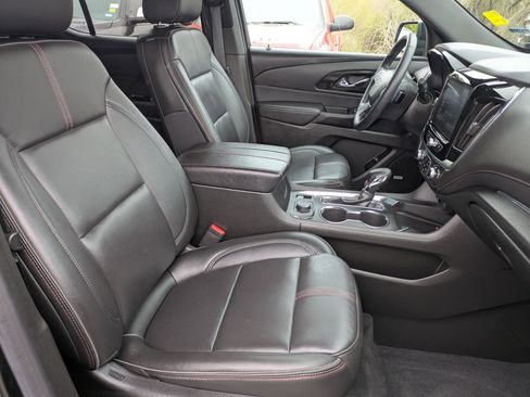Certified 2023 Chevrolet Traverse RS image 27