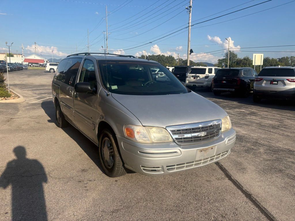 Used 2002 Chevrolet Venture Warner Brothers w/ Trailering Pkg FWD image 3