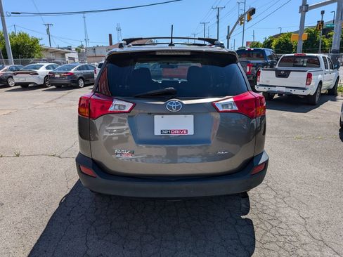 Used 2015 Toyota RAV4 XLE FWD image 7