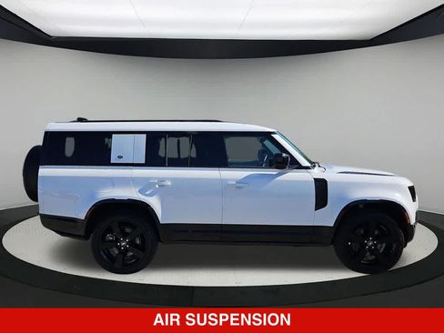 Used 2024 Land Rover Defender 130 X-Dynamic SE AWD/4WD image 7