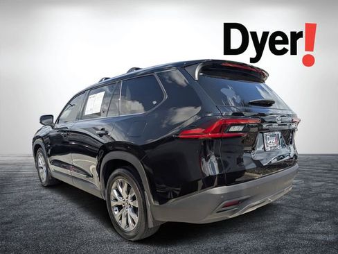 Used 2025 Toyota Grand Highlander FWD image 6